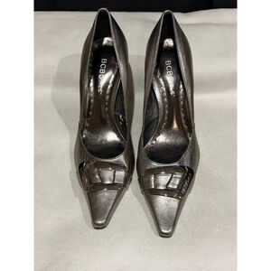 Women's BCBGIRLS Silver Pointed Toe Heels size 6/36